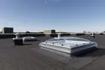 Okno do ploché střechy elektrické CVP akrylát čirý, 60x90cm + kopule 0000A